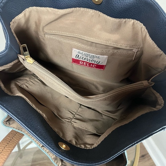 Vintage Relic Hobo Bag - Picture 5 of 6